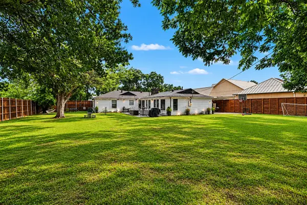5979 Charlestown Drive, Dallas, TX 75230