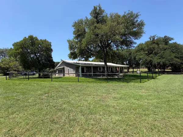 7085 Red Bud Lane, Fort Worth, TX 76135