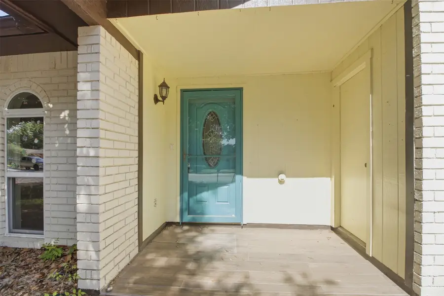 2604 Woodside Drive, Arlington, TX 76016 - #2