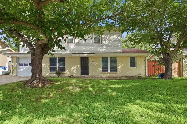 2430 Mark Drive, Mesquite, TX 75150