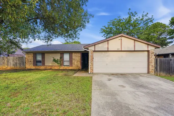 5717 Cedar Ridge Drive, Arlington, TX 76017