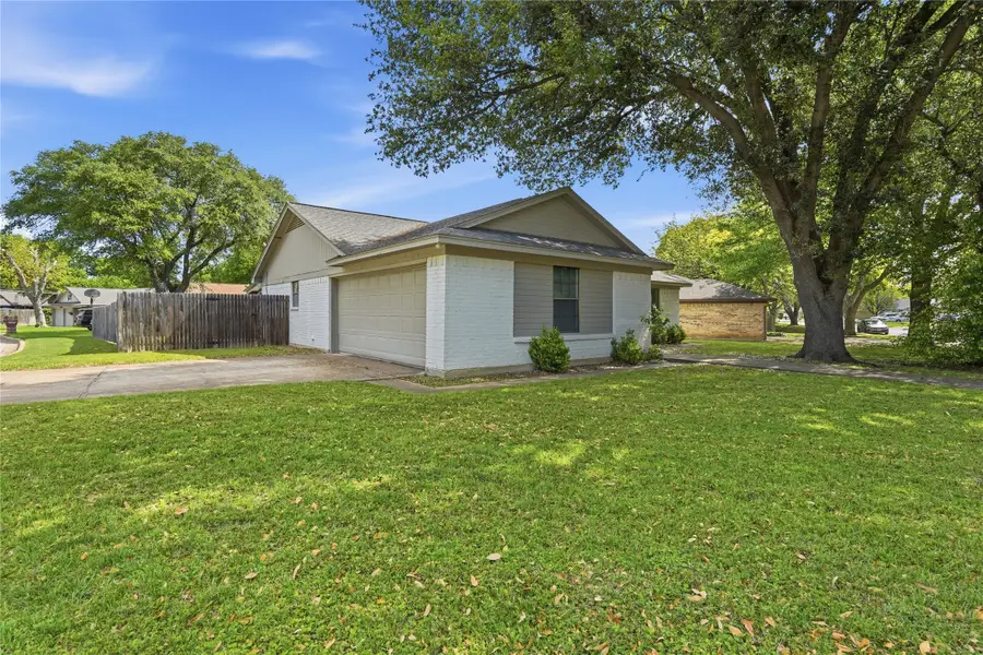 1701 Tobie Layne Street, Benbrook, TX 76126 - #3