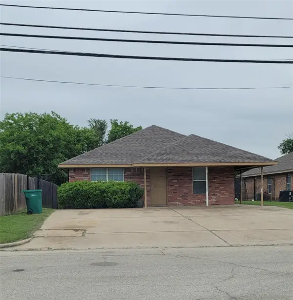 239-241 E Craven Avenue, Lacy Lakeview, TX 76705