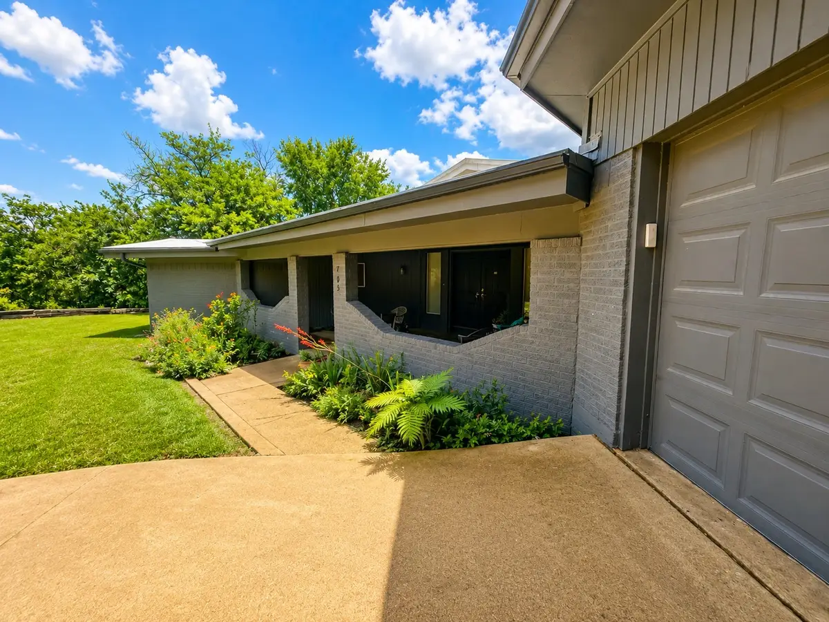 705 10th Street, Mineral Wells, TX 76067 - #1