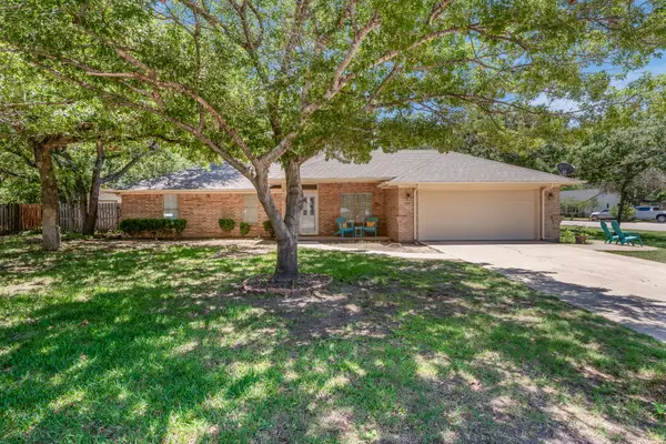 3906 Cimmaron Trail, Granbury, TX 76049