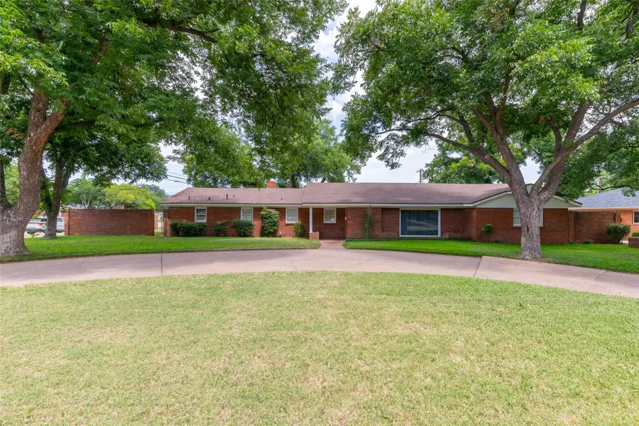 1401 Woodridge Drive, Abilene, TX 79605 - #3