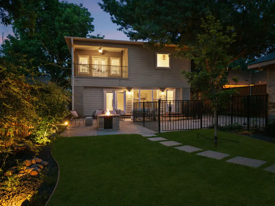 1119 N Winnetka Avenue, Dallas, TX 75208 - #2