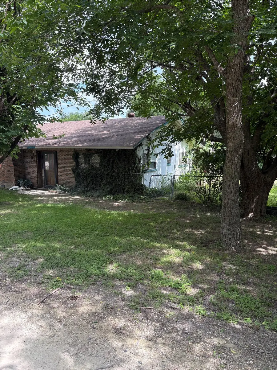 250 Bluegrass, Whitney, TX 76692 - #2