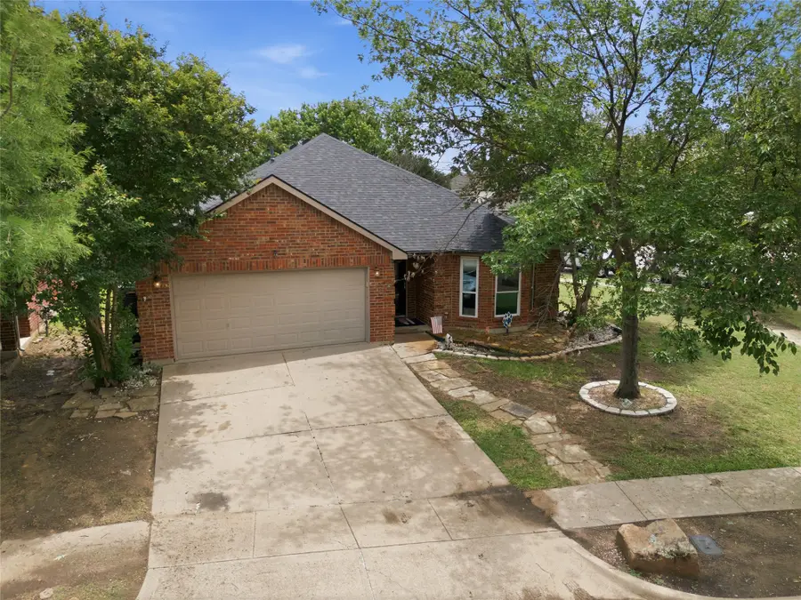 113 Forest Glen Drive, Mansfield, TX 76063 - #2