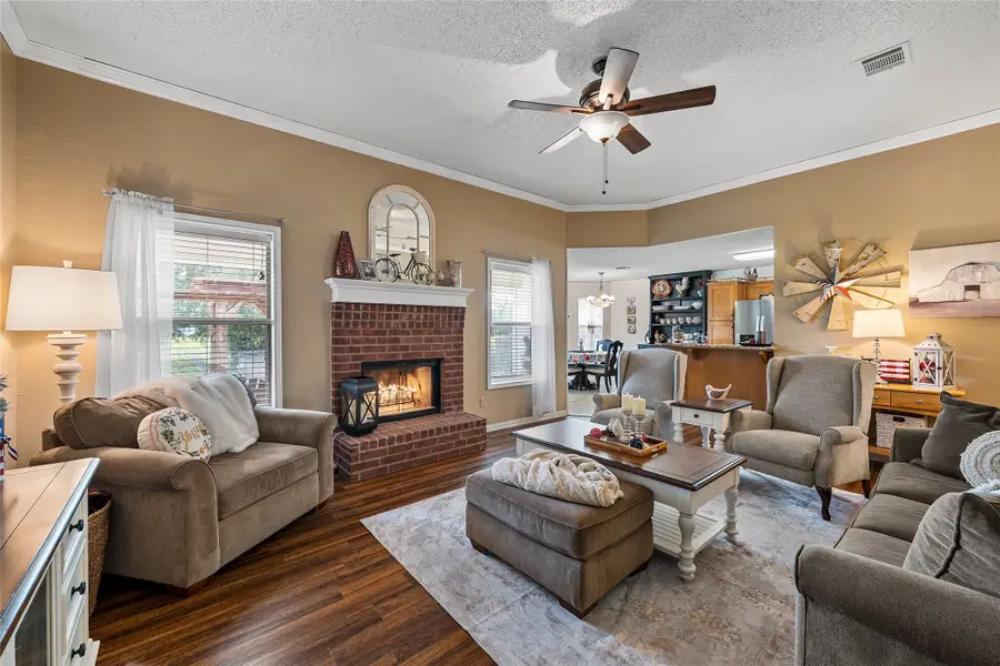 4617 Lexington Street, Bellmead, TX 76705 - #2