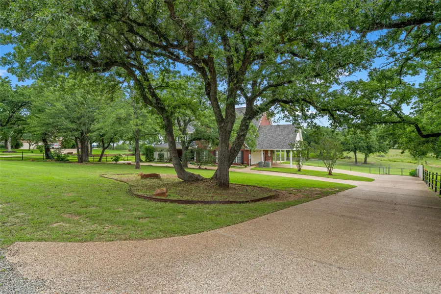 290 Bolton Circle, West, TX 76691 - #3