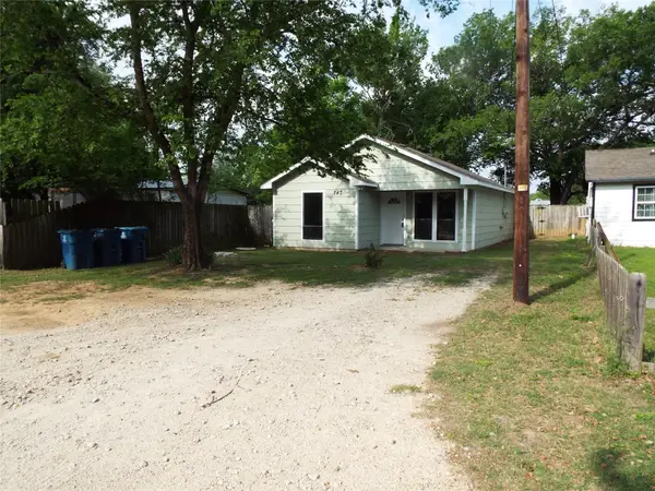 747 Luther Ln, Gun Barrel City, TX 75156