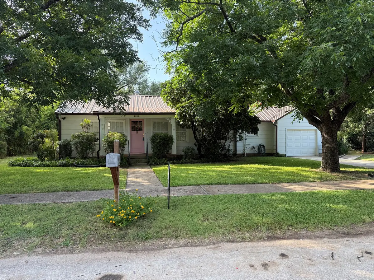 1106 Morris Street, Brownwood, TX 76801 - #1
