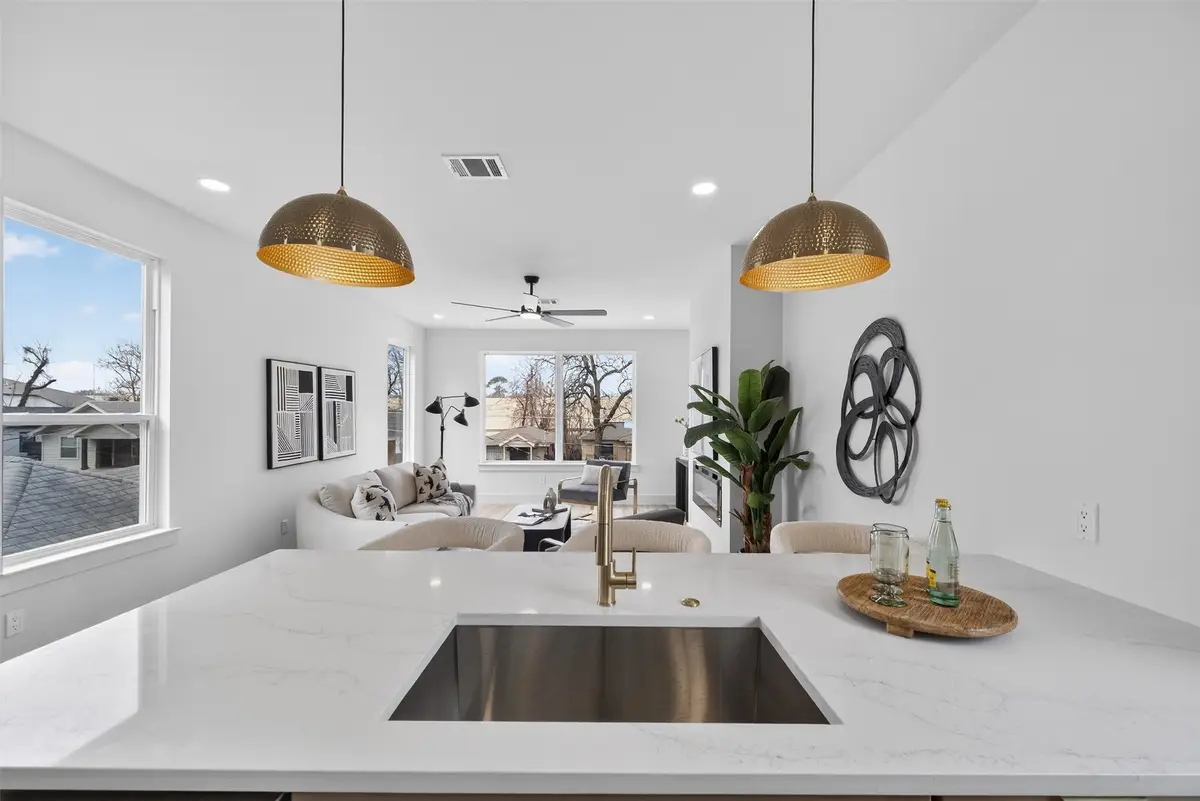 2414 Anderson Street, Dallas, TX 75215 - #1
