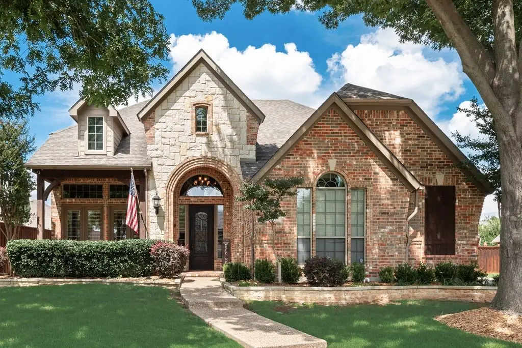 2631 Lakebend Drive, Grand Prairie, TX 75054 - #1