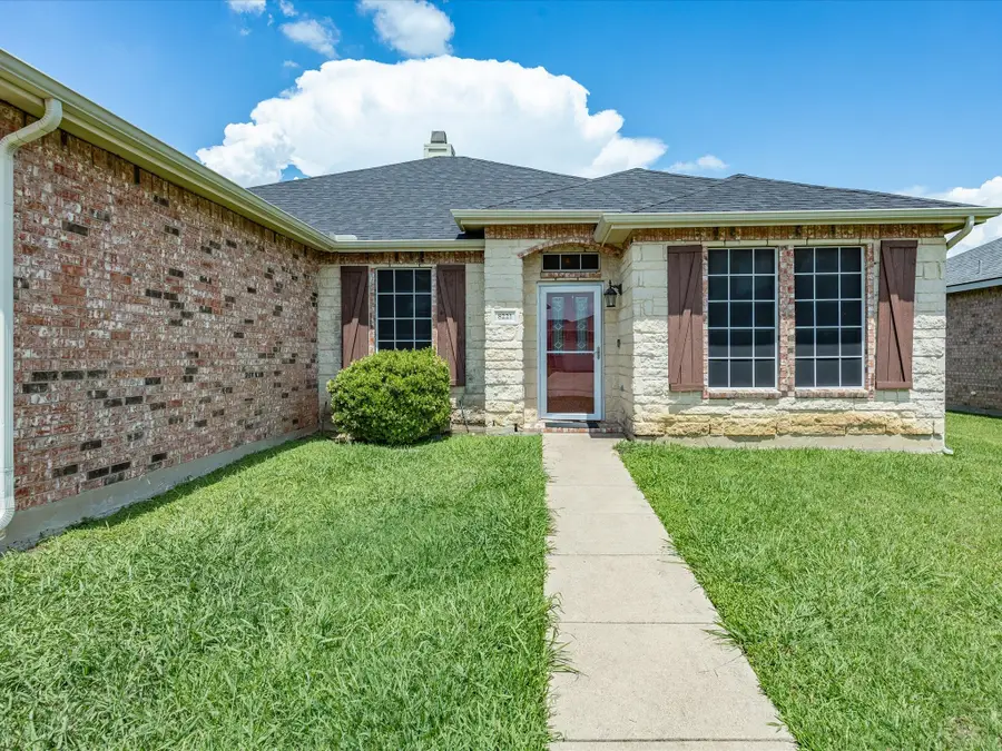 8221 Atherton Street, Arlington, TX 76002 - #3