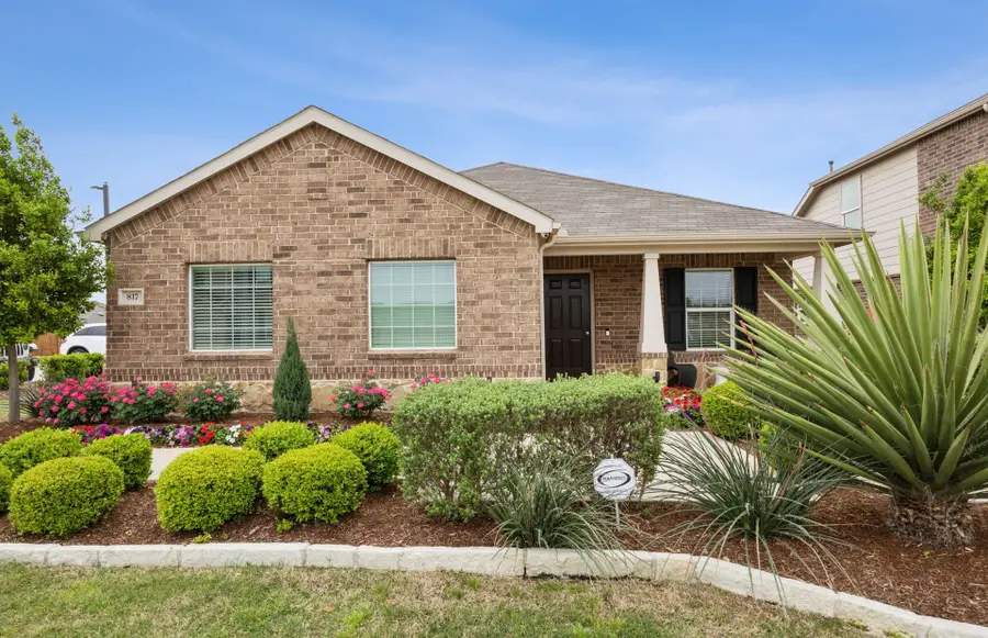 817 Shire Avenue, Haslet, TX 76052 - #2