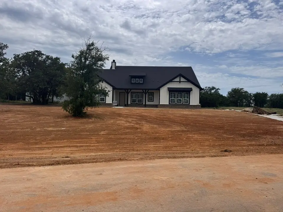 165 Oak Grove Way, Springtown, TX 76082 - #1