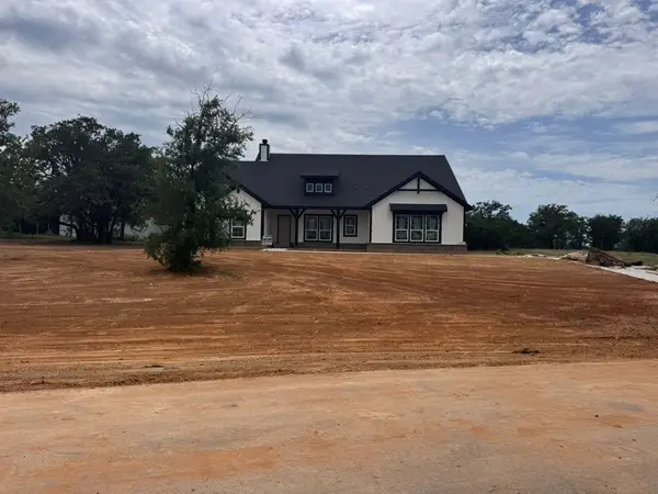 165 Oak Grove Way, Springtown, TX 76082