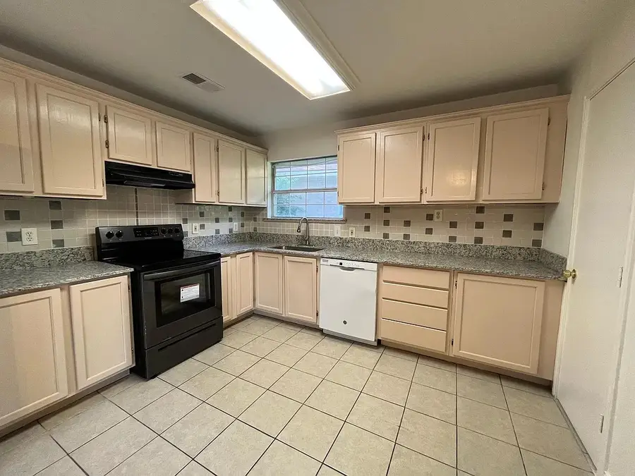 8936 Angleton Place, Dallas, TX 75243 - #2