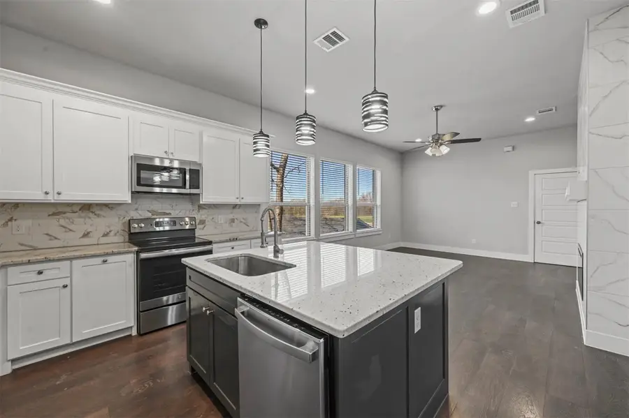 204 N Getzendaner Street, Waxahachie, TX 75165 - #3