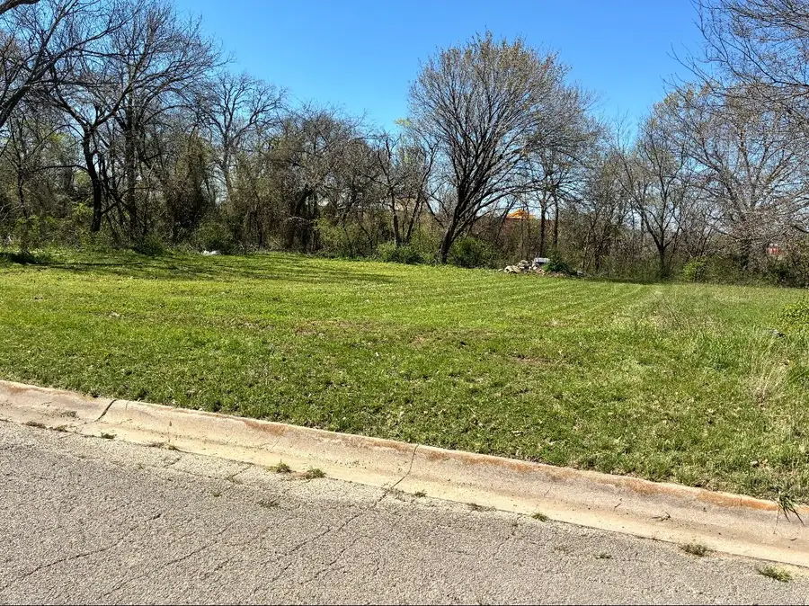 1103 Field Street, Gainesville, TX 76240 - #2