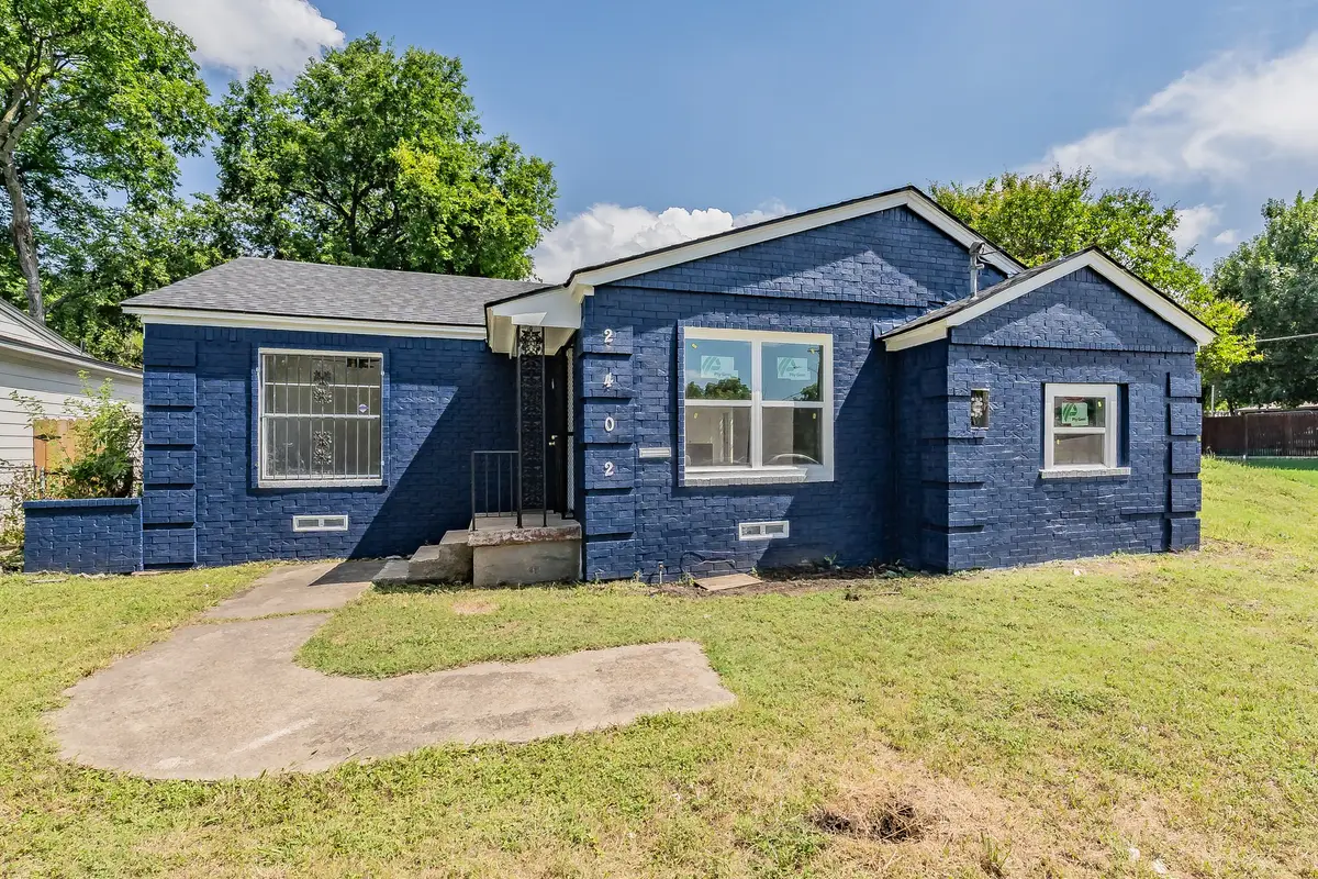 2402 E Overton Road, Dallas, TX 75216 - #1