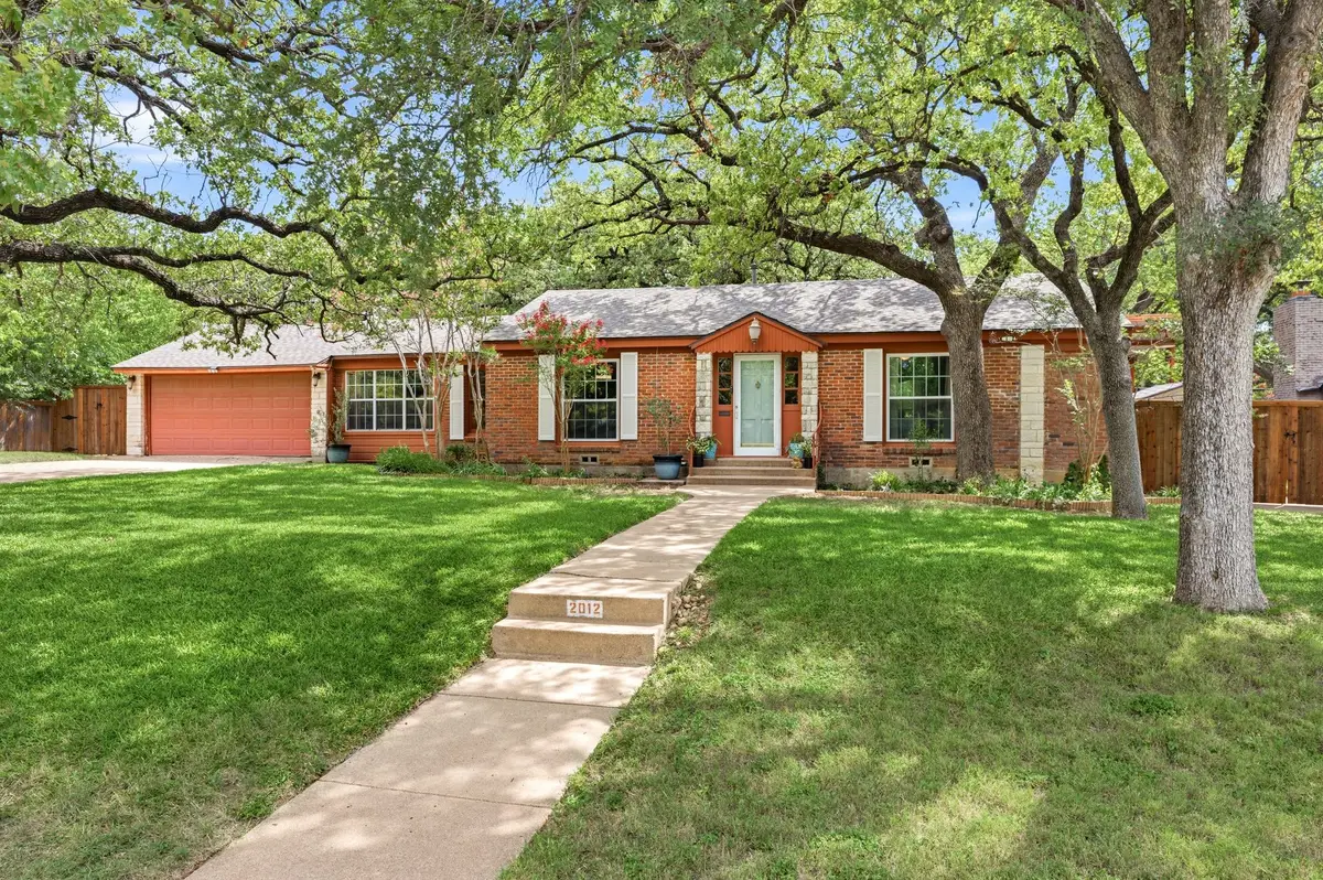2012 W Lotus Avenue, Fort Worth, TX 76111 - #1