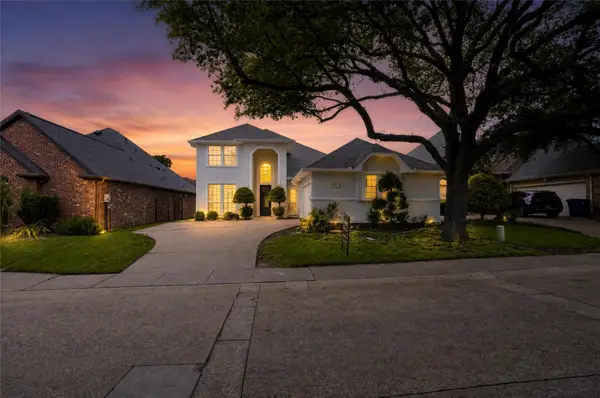 909 Saint Andrews Place, DeSoto, TX 75115