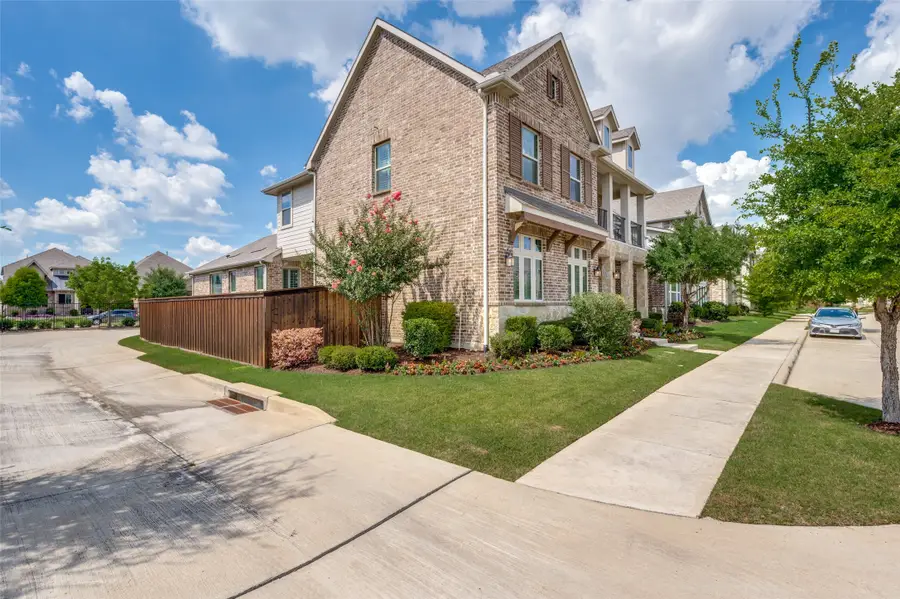 1441 William Way, Farmers Branch, TX 75234 - #2