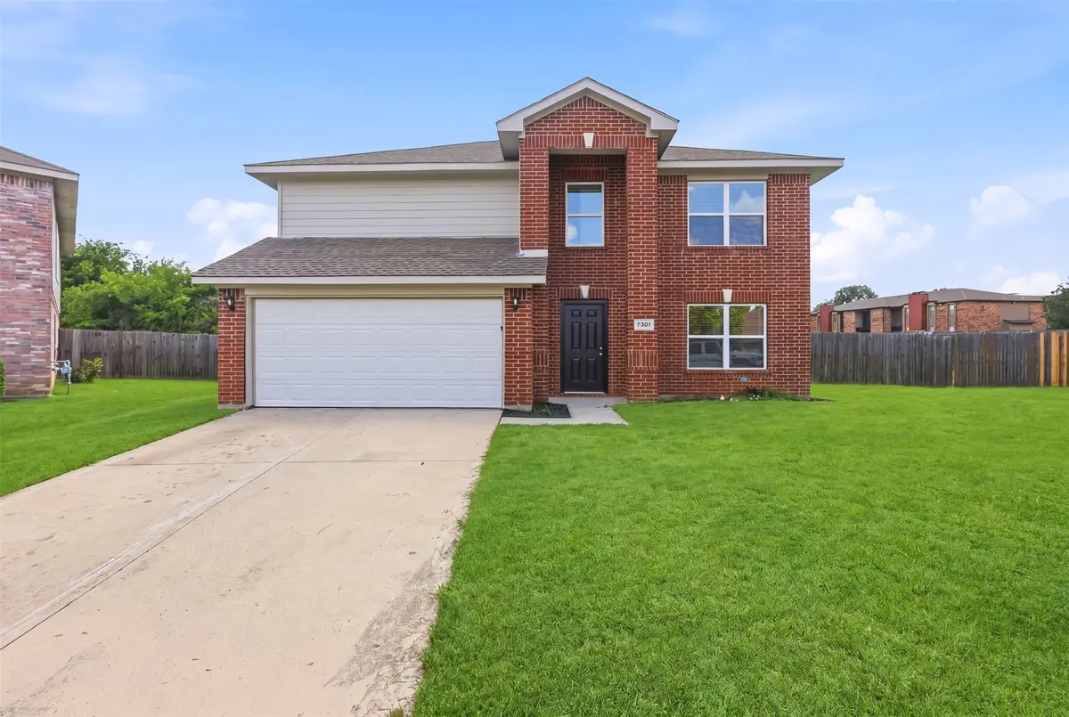 7301 Moon Ridge Court, Fort Worth, TX 76133 - #1