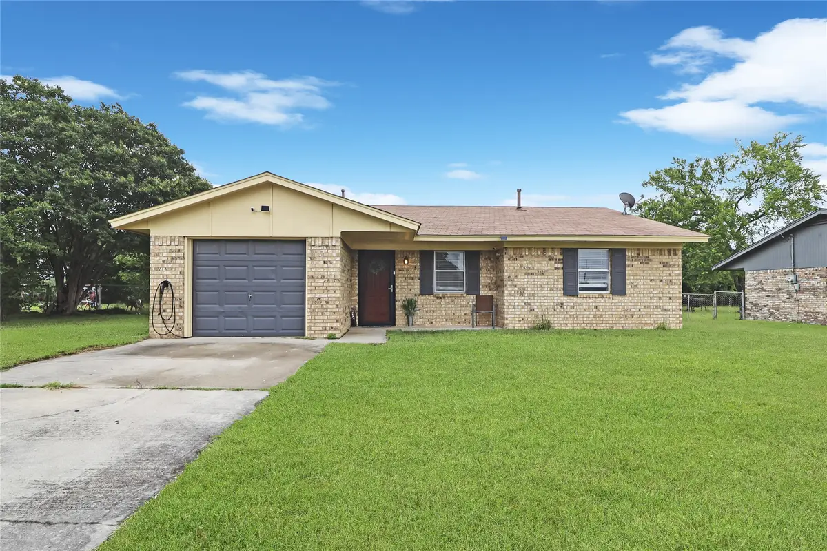 1914 Floral Drive, Gainesville, TX 76240 - #1