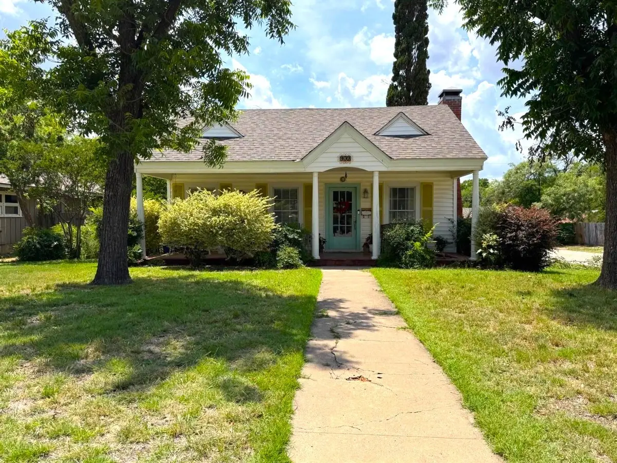 902 Grand Avenue, Abilene, TX 79605 - #1