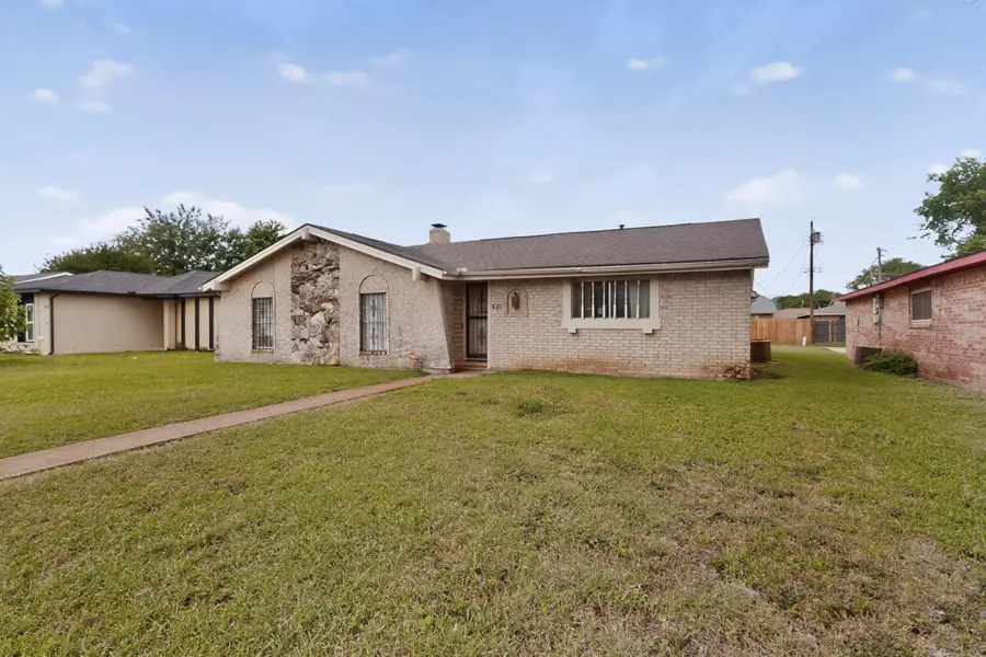 821 Cherry Hills Drive, Lancaster, TX 75134 - #3