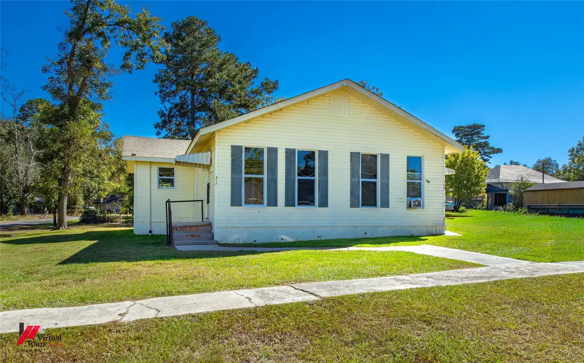 309-311 Sycamore Street, Logansport, LA 71049 - #1