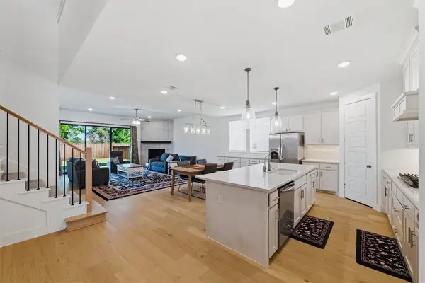 117 Paxton Circle, Arlington, TX 76013