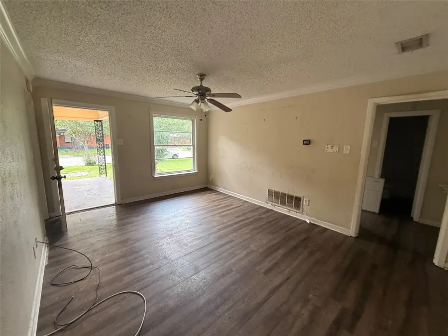 1332 Ridgeview Street, Mesquite, TX 75149 - #3