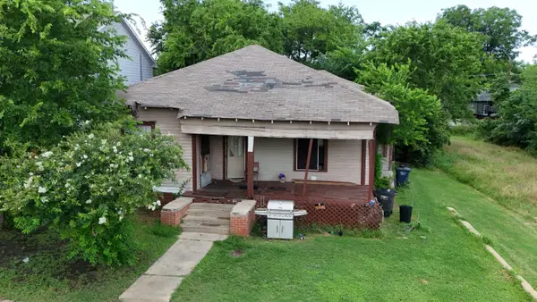 1713 E Tucker Street, Fort Worth, TX 76104