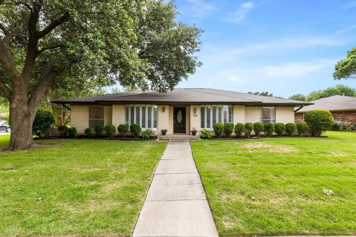 1809 Greenway Drive, Plano, TX 75075 - #1