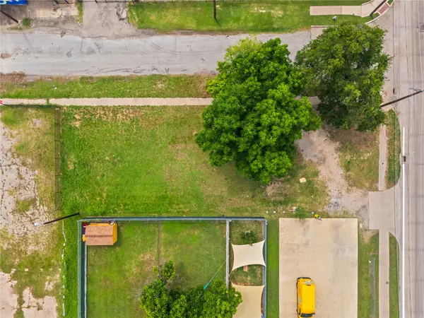 Address Withheld By Seller, Dallas, TX 75210