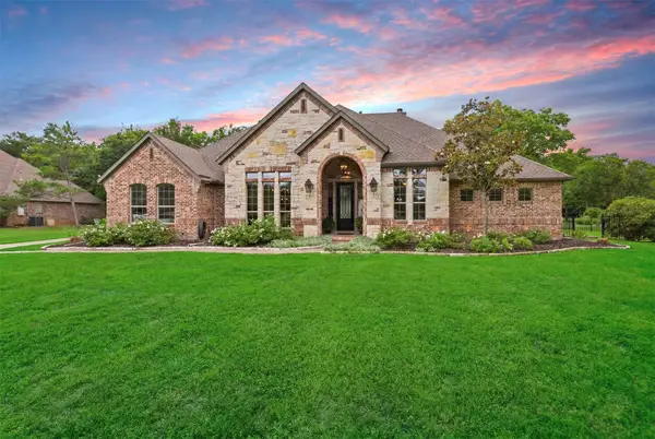 8266 Willow Circle, Terrell, TX 75160