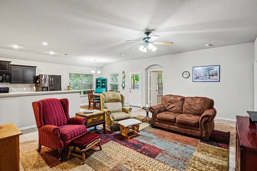 1327 Lanius Street, Gainesville, TX 76240 - #3