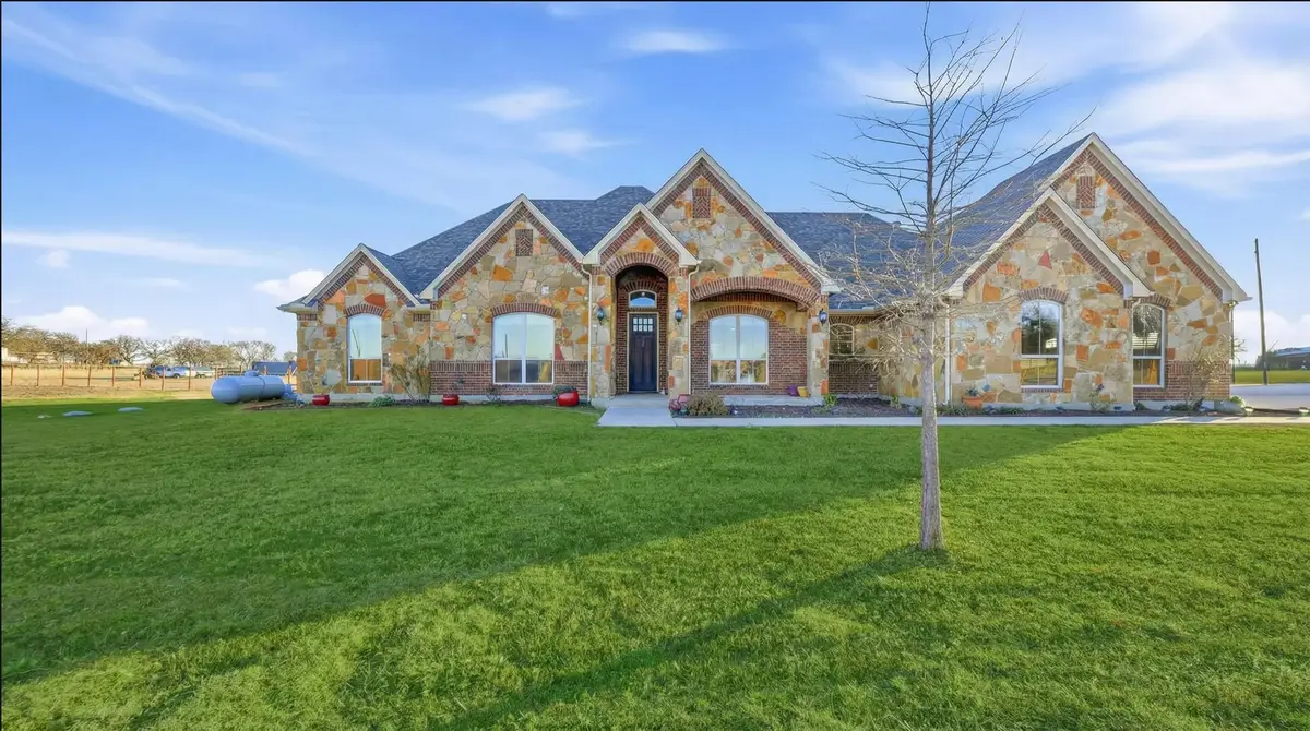 25275 Williams Drive, Justin, TX 76247 - #1