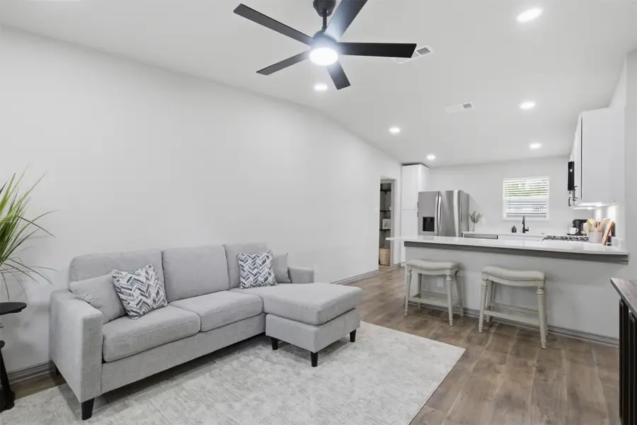 513 Hardy Drive, Garland, TX 75041 - #2