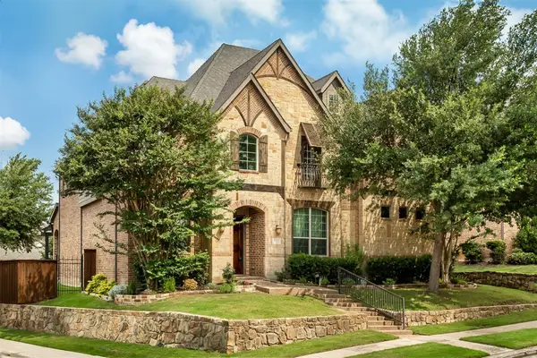200 San Bernard Drive, Irving, TX 75039