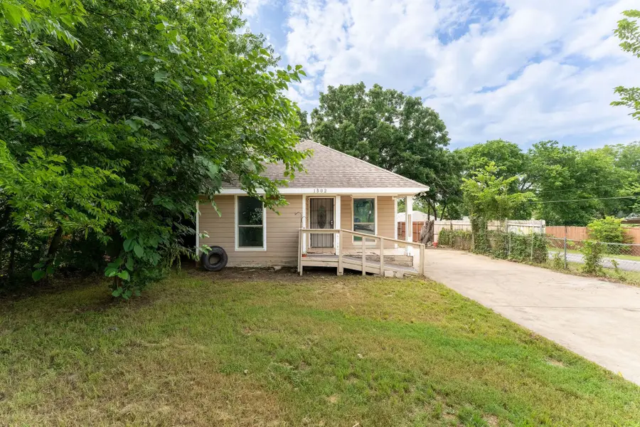 1502 Adelaide Drive, Dallas, TX 75216 - #2