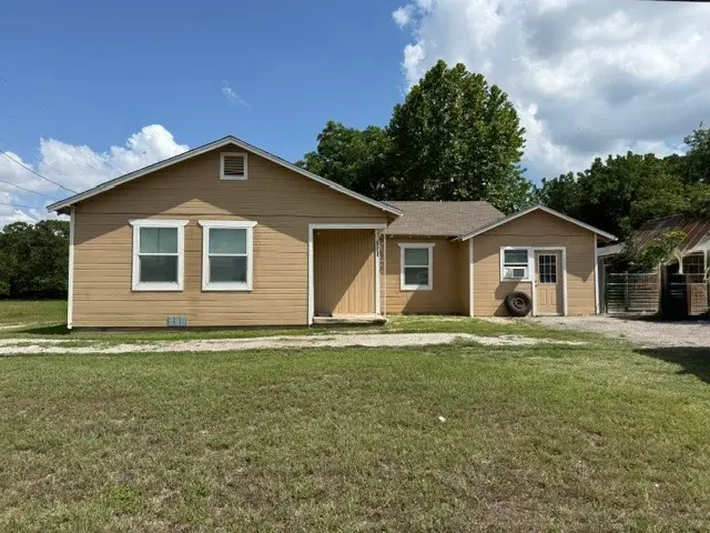 750 W Lingleville Rd, Stephenville, TX 76401 - #1