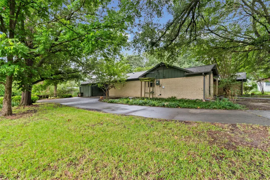 2823 Laurel Lane, Commerce, TX 75428 - #3