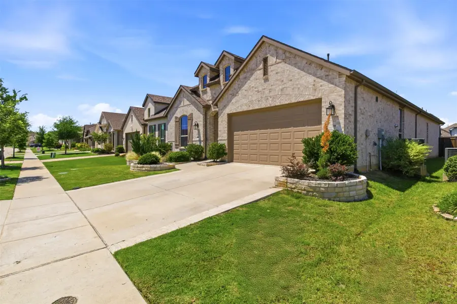 1401 Sumner Street, Aubrey, TX 76227 - #2