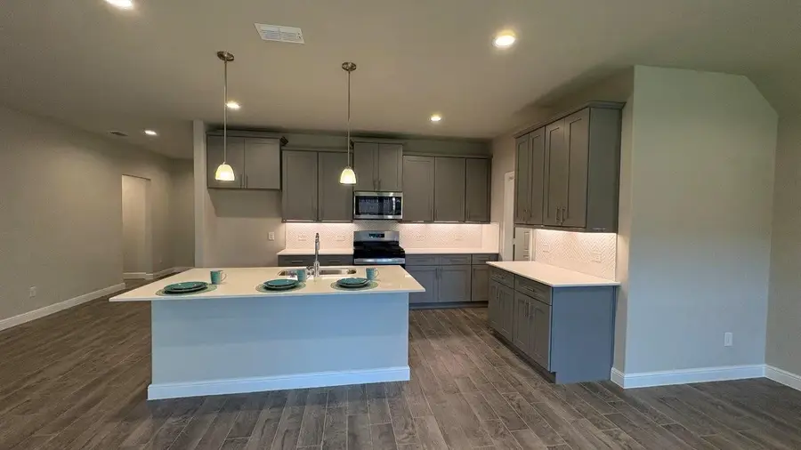 225 Sandstone Circle, Granbury, TX 76048 - #3